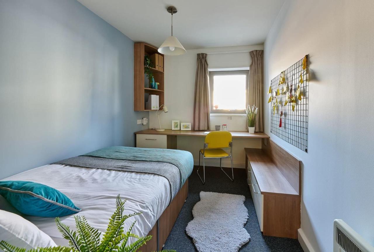 Cosy Ensuite Bedrooms At Trust House Near Exeter City Centre Kültér fotó